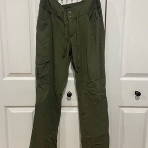 Columbia Women’s Hunter Green Hiking Pants Size 10